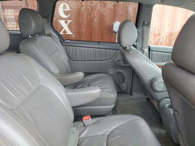 Photo 11 from auction – 2010 TOYOTA SIENNA XLE with VIN 5TDYK4CC7AS333935