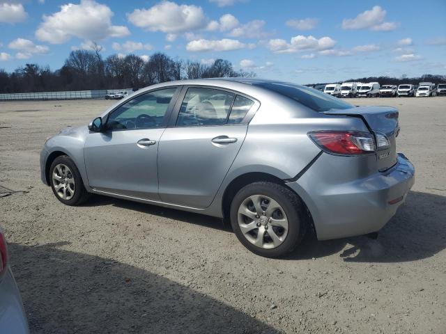 Снимка 2 от търг – 2013 MAZDA 3 I с VIN JM1BL1UP1D1831472
