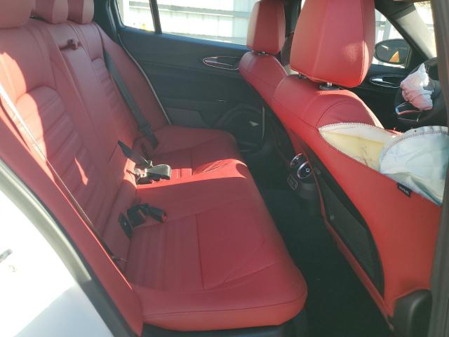 Photo 10 from auction – 2024 ALFA ROMEO GIULIA SPR with VIN ZARFAMAN6R7685530