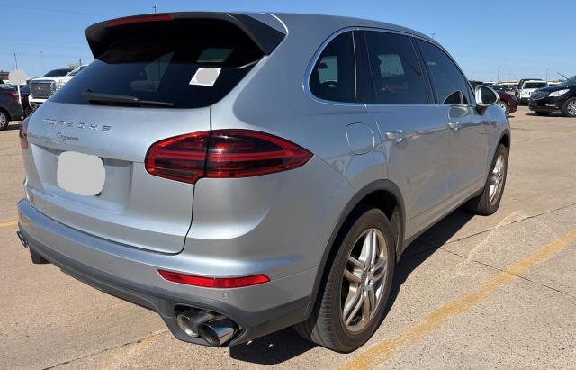 Снимка 4 от търг – 2016 PORSCHE CAYENNE с VIN WP1AA2A27GLA08326