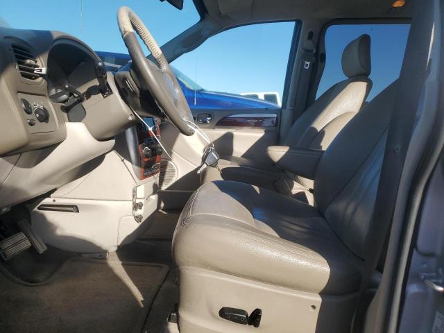 Photo 7 from auction – 2007 CHRYSLER TOWN & COU with VIN 2A4GP54L07R236329