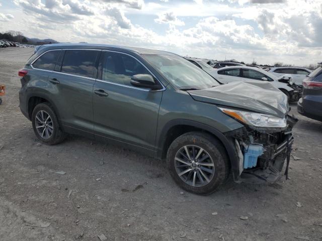 Photo 4 from auction – 2017 TOYOTA HIGHLANDER with VIN 5TDKZRFHXHS232145