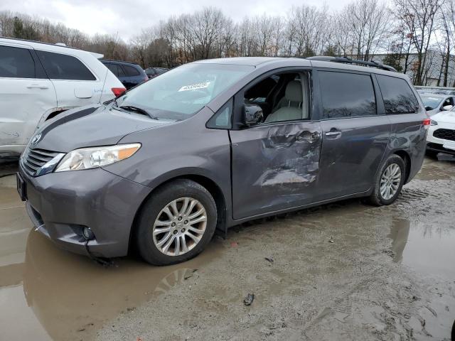 TOYOTA SIENNA XLE 2013 with VIN 5TDYK3DCXDS397643 - Photo from auction