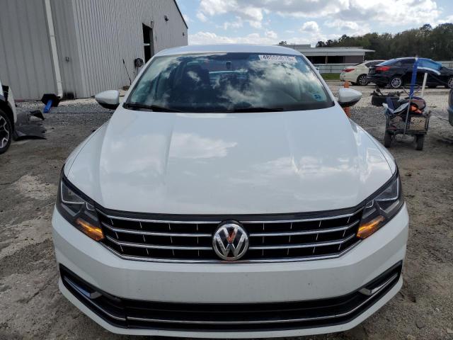 Photo 5 from auction – 2017 VOLKSWAGEN PASSAT S with VIN 1VWAT7A38HC077574