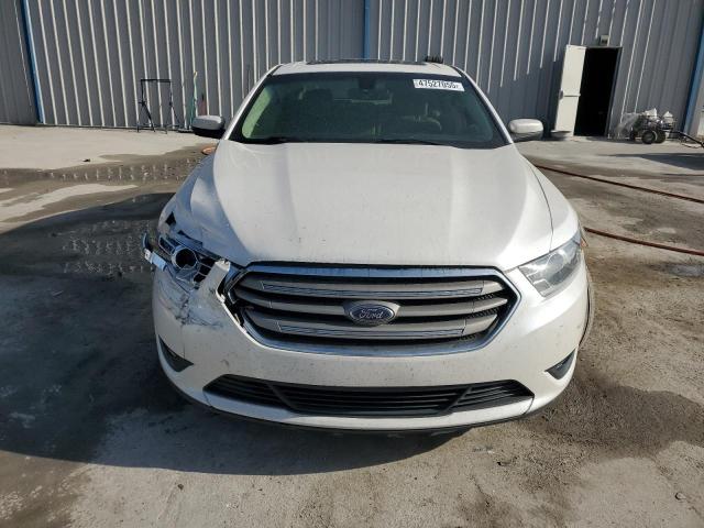 Photo 5 from auction – 2017 FORD TAURUS SEL with VIN 1FAHP2E88HG106228