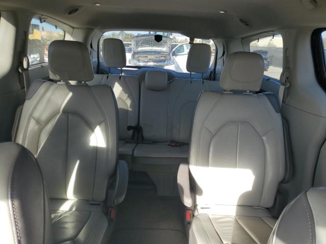 Photo 10 from auction – 2018 CHRYSLER PACIFICA T with VIN 2C4RC1BG4JR233613