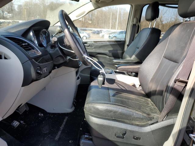 Photo 7 from auction – 2016 CHRYSLER TOWN & COU with VIN 2C4RC1BG7GR159337