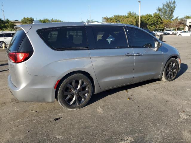 Фото 3 с аукциона – 2018 CHRYSLER PACIFICA T с VIN 2C4RC1FG6JR228150