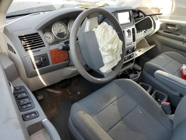 Photo 8 from auction – 2009 CHRYSLER TOWN & COU with VIN 2A8HR44E79R613279