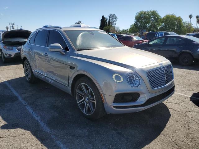Photo 4 from auction – 2018 BENTLEY BENTAYGA with VIN SJAAC4ZV0JC020171