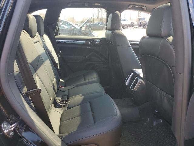 Снимка 11 от търг – 2014 PORSCHE CAYENNE с VIN WP1AA2A23ELA93937
