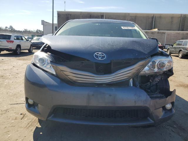 Photo 5 from auction – 2017 TOYOTA SIENNA XLE with VIN 5TDDZ3DC3HS164509