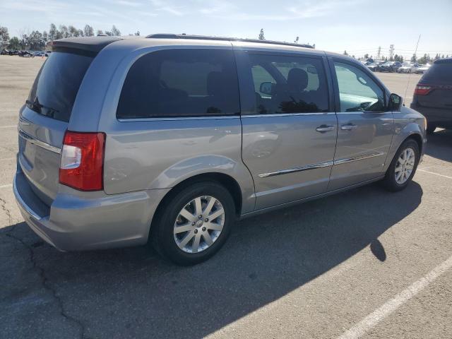 Photo 3 from auction – 2016 CHRYSLER TOWN & COU with VIN 2C4RC1BG9GR292424
