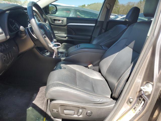 Photo 7 from auction – 2017 TOYOTA HIGHLANDER with VIN 5TDKZRFH5HS517805
