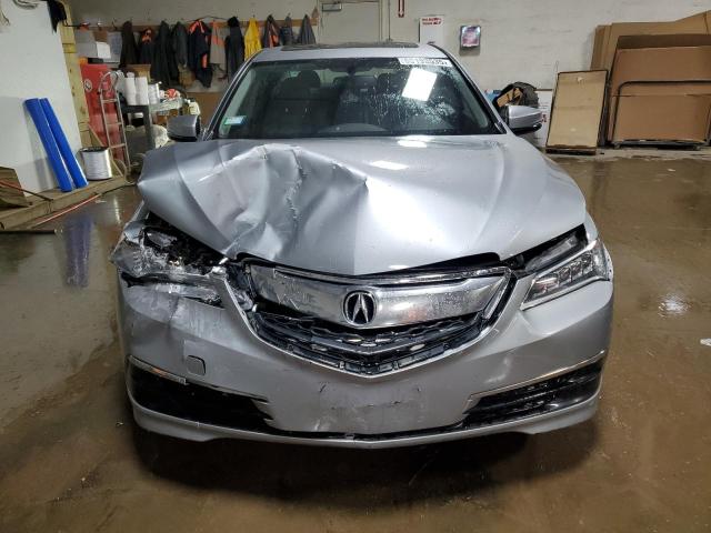 Photo 5 from auction – 2017 ACURA TLX with VIN 19UUB1F37HA009997