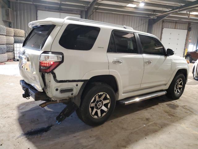 Photo 3 from auction – 2018 TOYOTA 4RUNNER SR with VIN JTEBU5JR3J5527991