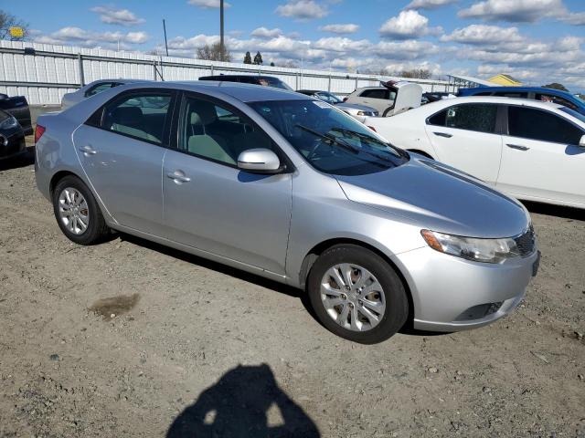 Photo 4 from auction – 2013 KIA FORTE EX with VIN KNAFU4A21D5736070
