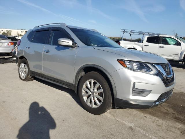 Photo 4 from auction – 2018 NISSAN ROGUE S with VIN JN8AT2MT5JW490692