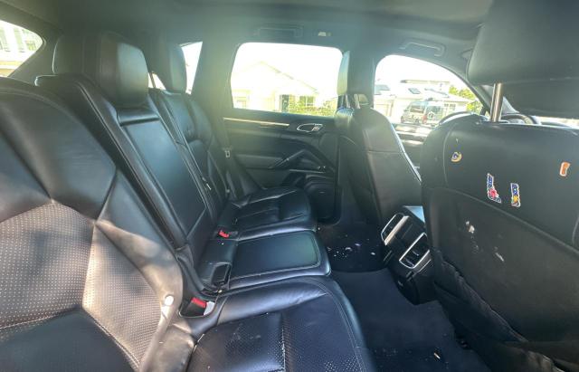 Photo 6 from auction – 2017 PORSCHE CAYENNE with VIN WP1AA2A24HKA86361