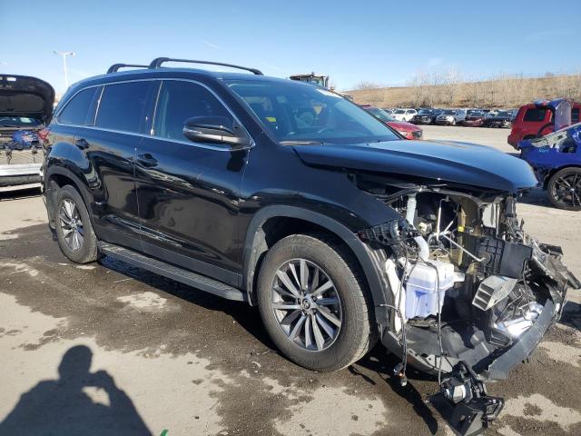 Photo 4 from auction – 2019 TOYOTA HIGHLANDER with VIN 5TDJZRFH3KS572918