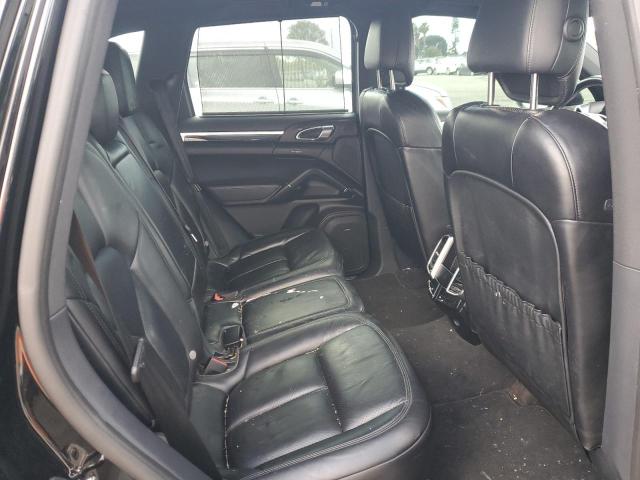 Photo 11 from auction – 2017 PORSCHE CAYENNE SE with VIN WP1AE2A26HLA74128