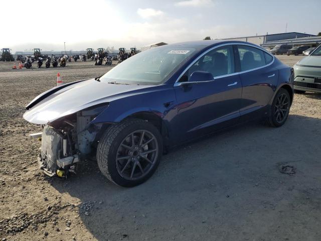 TESLA MODEL 3 2018 с VIN 5YJ3E1EA9JF038657 - Снимка от търг
