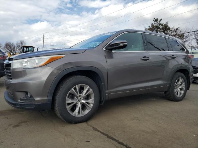 TOYOTA HIGHLANDER 2016 с VIN 5TDBKRFH8GS290015 - Снимка от търг