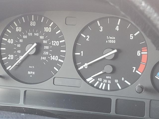 Photo 9 from auction – 2000 BMW 740 IL with VIN WBAGH8341YDP12958