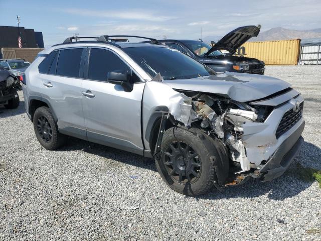 Photo 4 from auction – 2020 TOYOTA RAV4 LE with VIN 2T3F1RFVXLC083582