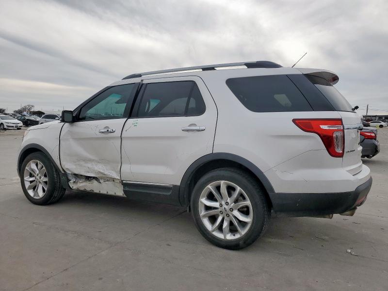 Photo 2 from auction – 2015 FORD EXPLORER L with VIN 1FM5K7F98FGA02945