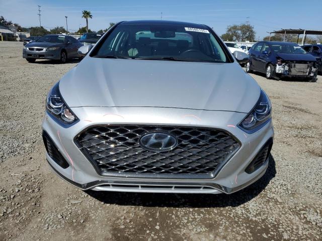 Photo 5 from auction – 2019 HYUNDAI SONATA LIM with VIN 5NPE34AF6KH818586