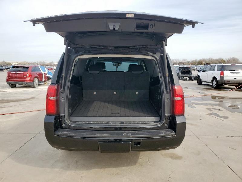 Photo 6 from auction – 2018 CHEVROLET SUBURBAN C with VIN 1GNSCHKC3JR302327