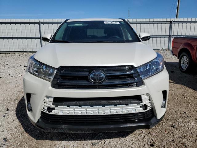 Photo 5 from auction – 2018 TOYOTA HIGHLANDER with VIN 5TDJZRFH0JS559039