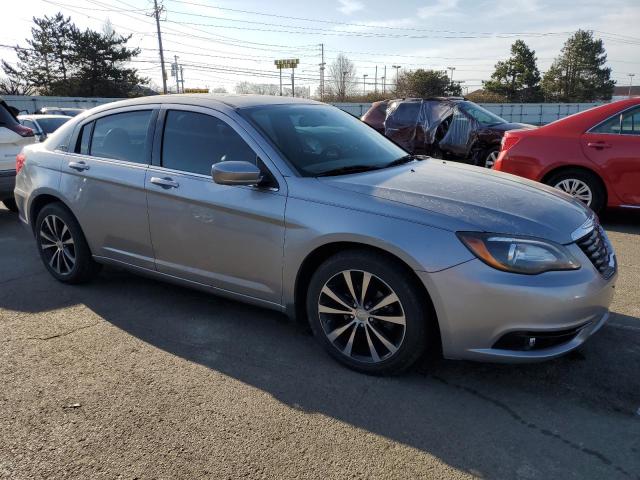 Photo 4 from auction – 2014 CHRYSLER 200 LIMITE with VIN 1C3CCBCG7EN185977