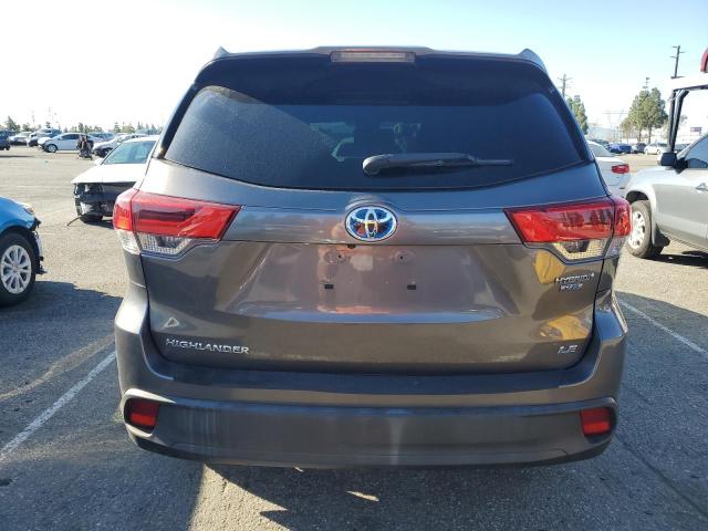Снимка 6 от търг – 2018 TOYOTA HIGHLANDER с VIN 5TDBGRFH8JS045000