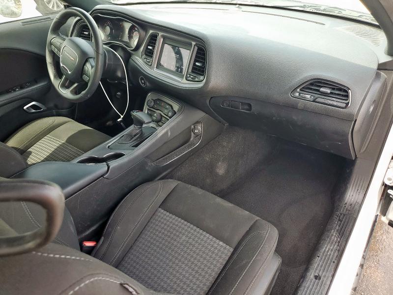 Photo 8 from auction – 2023 DODGE CHALLENGER with VIN 2C3CDZAG1PH645297
