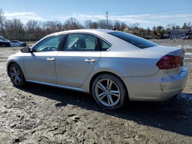 Снимка 2 от търг – 2014 VOLKSWAGEN PASSAT SE с VIN 1VWBP7A31EC001876