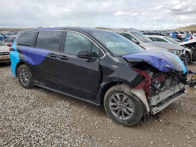 Photo 4 from auction – 2021 TOYOTA SIENNA LE with VIN 5TDKSKFC8MS035968