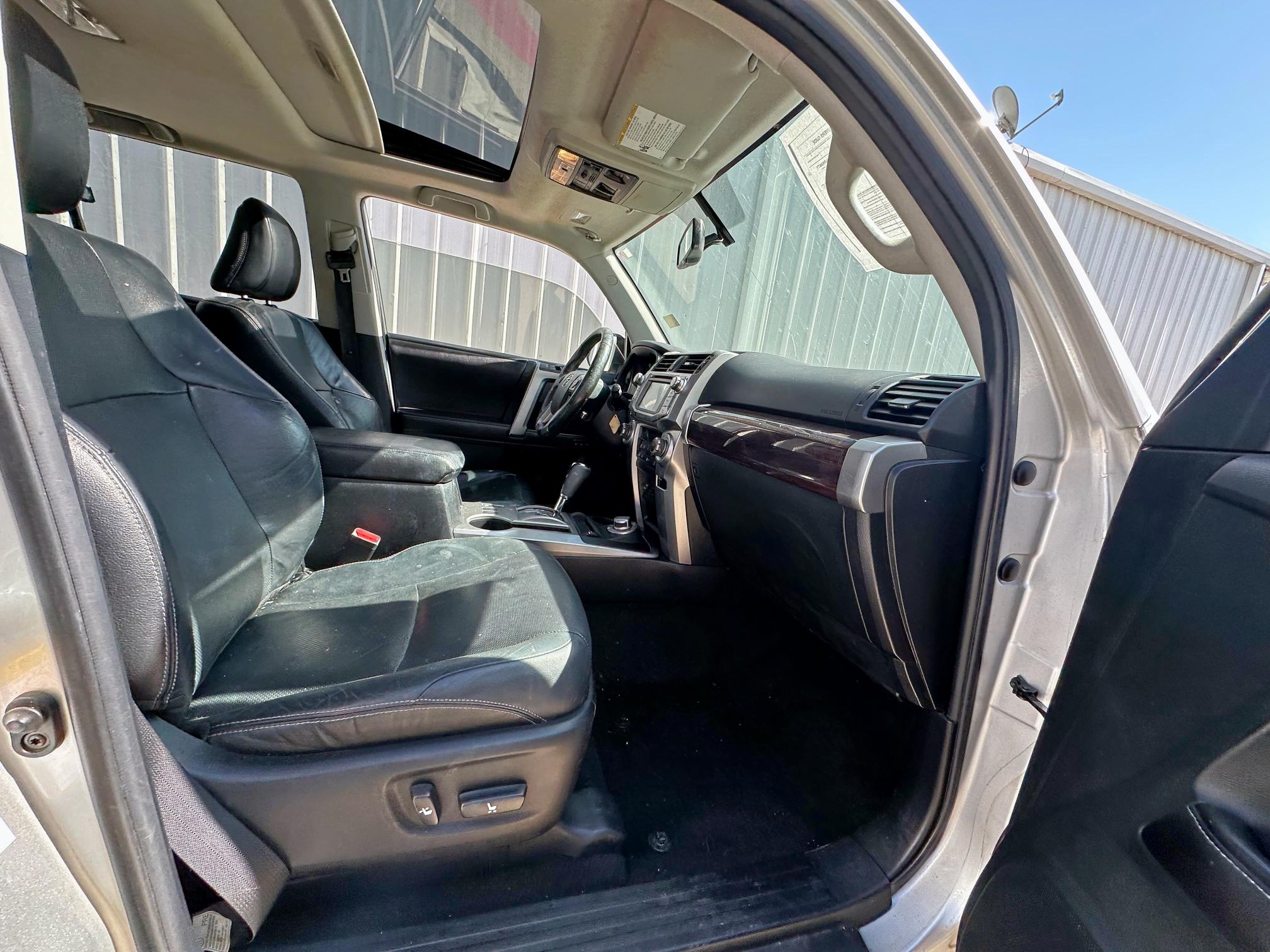 Photo 5 from auction – 2016 TOYOTA 4RUNNER SR with VIN JTEBU5JR0G5287260