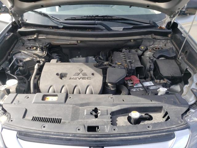 Снимка 12 от търг – 2018 MITSUBISHI OUTLANDER с VIN JA4AD2A34JZ060593