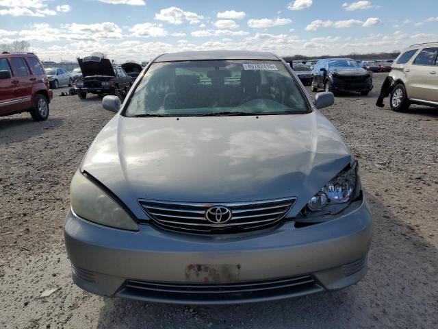 Photo 5 from auction – 2005 TOYOTA CAMRY LE with VIN 4T1BE32K85U986299