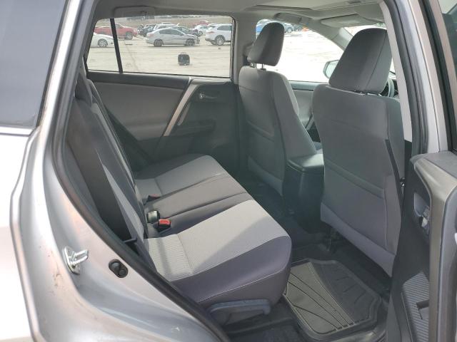 Photo 11 from auction – 2015 TOYOTA RAV4 XLE with VIN 2T3RFREV0FW374658
