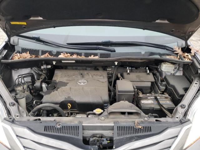 Photo 12 from auction – 2011 TOYOTA SIENNA XLE with VIN 5TDYK3DC0BS014872