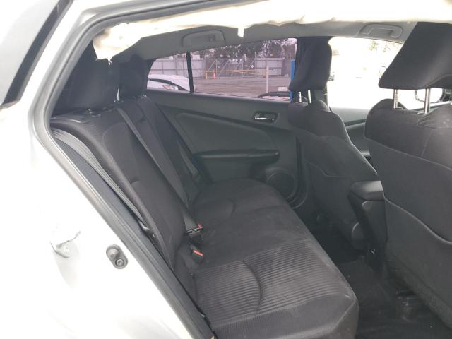 Photo 11 from auction – 2018 TOYOTA PRIUS with VIN JTDKBRFU0J3072821