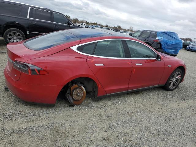 Снимка 3 от търг – 2013 TESLA MODEL S с VIN 5YJSA1CNXDFP14695