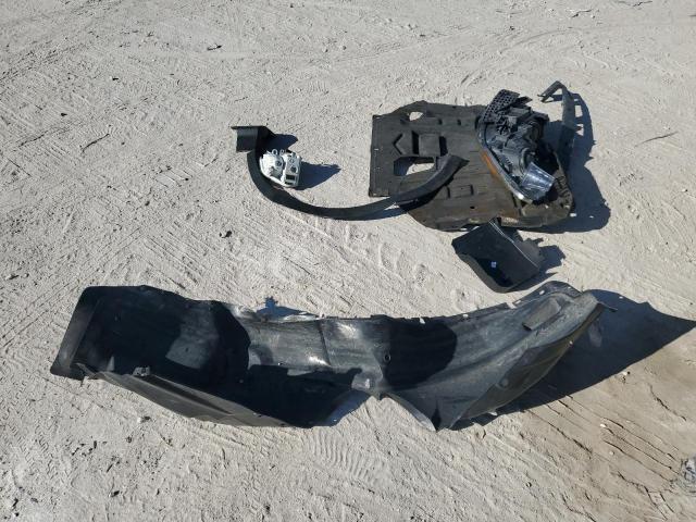 Photo 13 from auction – 2019 FORD ESCAPE SE with VIN 1FMCU0GD9KUA23052
