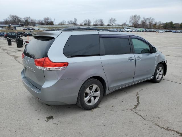 Photo 3 from auction – 2011 TOYOTA SIENNA LE with VIN 5TDKK3DC7BS134285