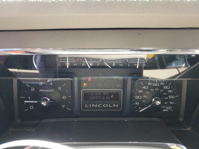 Photo 9 from auction – 2011 LINCOLN NAVIGATOR with VIN 5LMJJ3J57BEJ09177