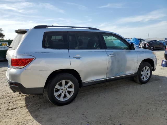 Photo 3 from auction – 2013 TOYOTA HIGHLANDER with VIN 5TDZA3EH6DS036556