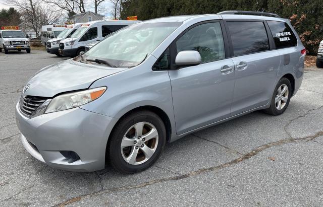 Photo 2 from auction – 2014 TOYOTA SIENNA LE with VIN 5TDKK3DC4ES513314